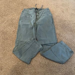 Woman’s pants